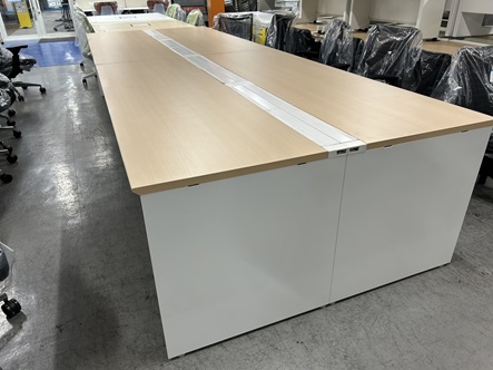 イナバフリーアドレスデスク（W2400）フレイ