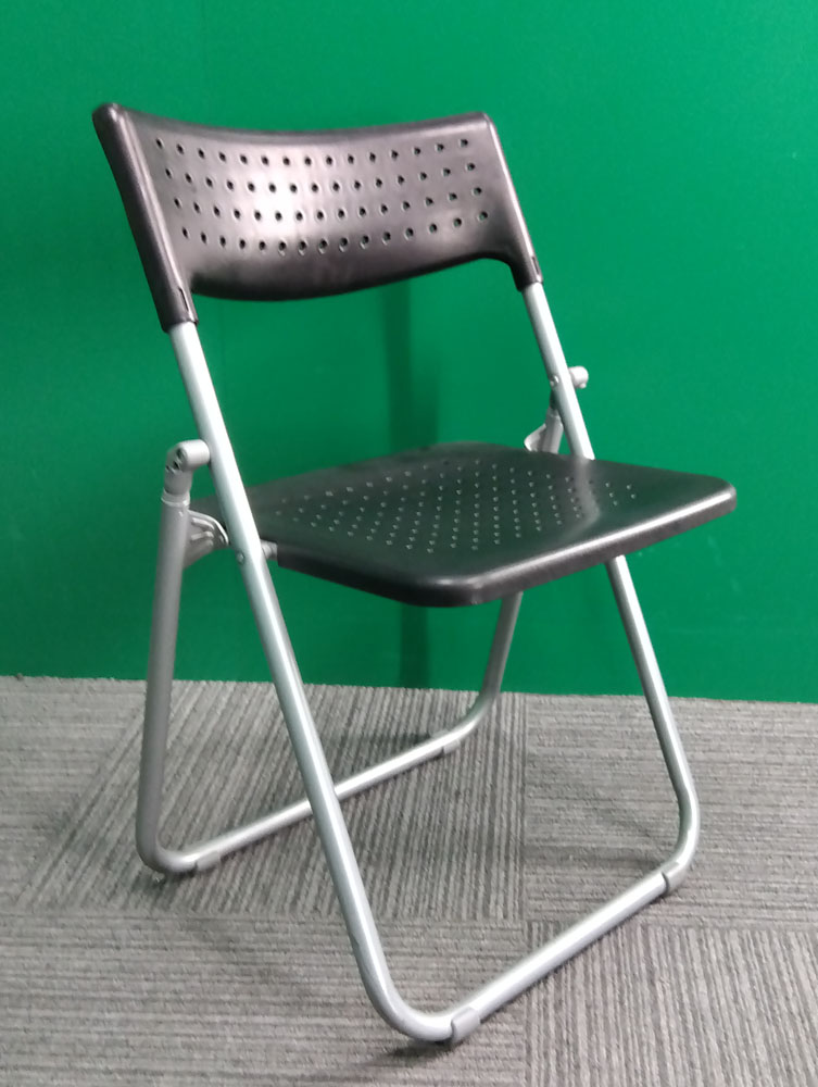 アイリスオーヤマ折畳みイス