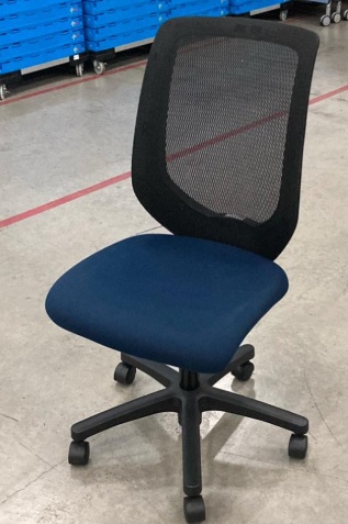 イトーキ　オフィスチェア　コルト