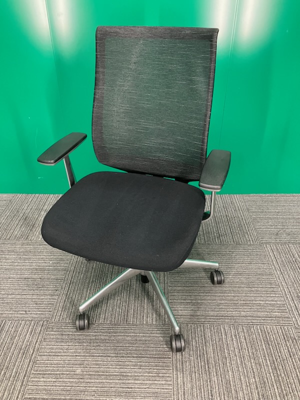 オフィスチェア　コクヨ　ベゼル