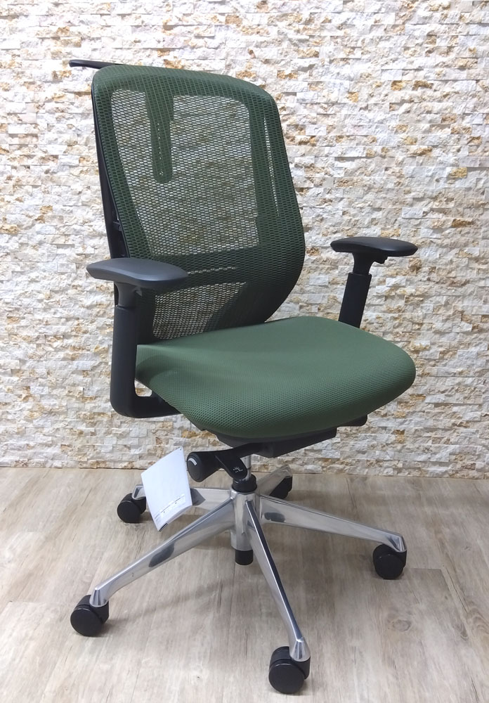 オカムラ事務チェア（シルフィ）