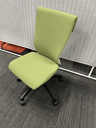イトーキ　事務チェア　コセール　モスグリーン
