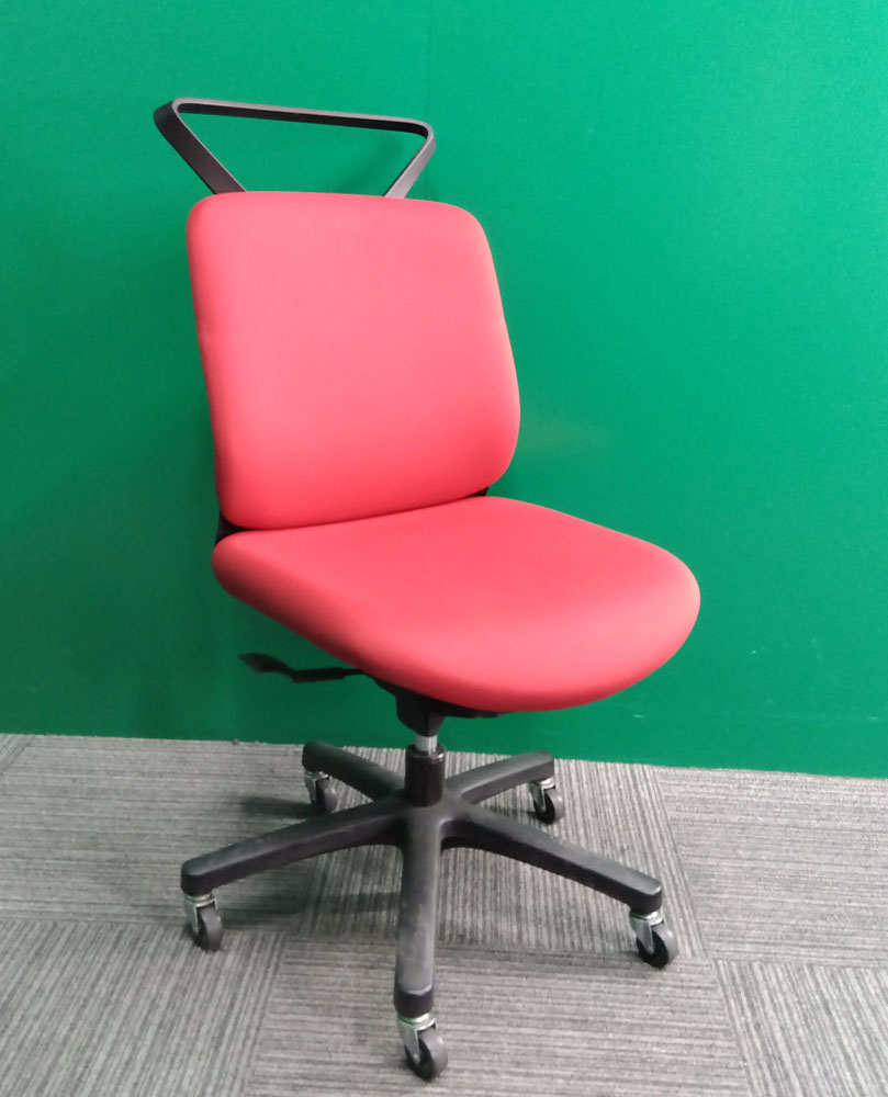 イトーキ事務チェア（トルテR）