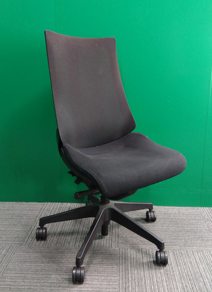 イトーキ事務チェア（肘無し）アクト