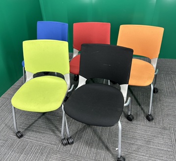 オカムラ　ミーティングチェア　5脚セット