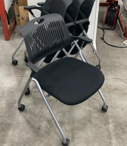 井上金庫 ネスティングチェア