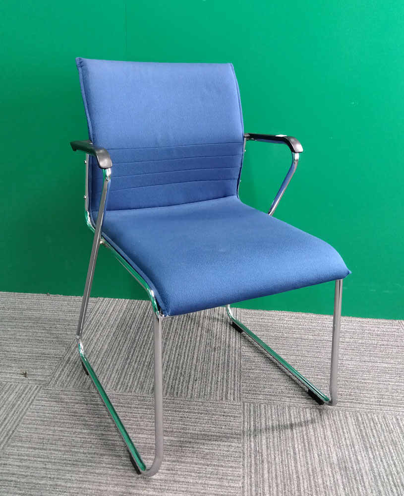 コクヨミーティングチェア