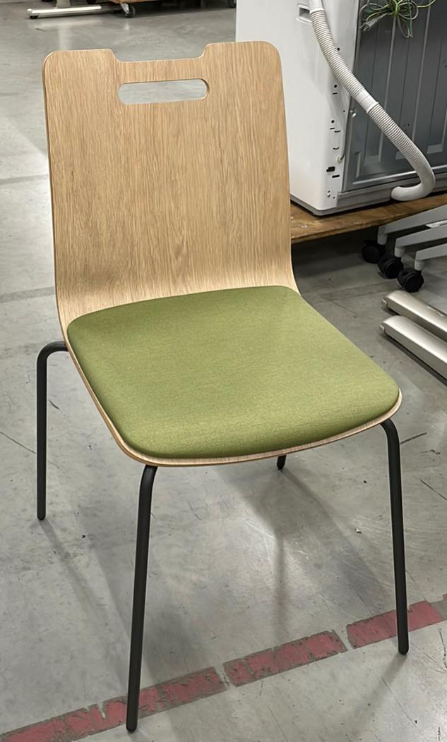 パブリックミーティングチェア