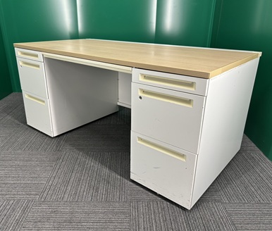 オカムラ　両袖デスク　168　木目天板
