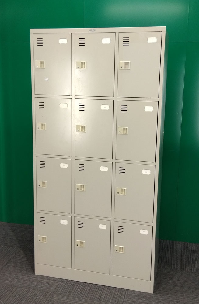 東洋事務器12人用ロッカー