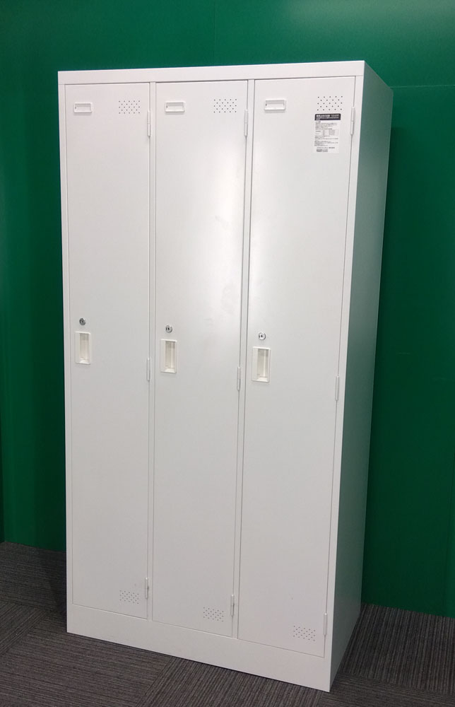 コクヨ3人用ロッカー