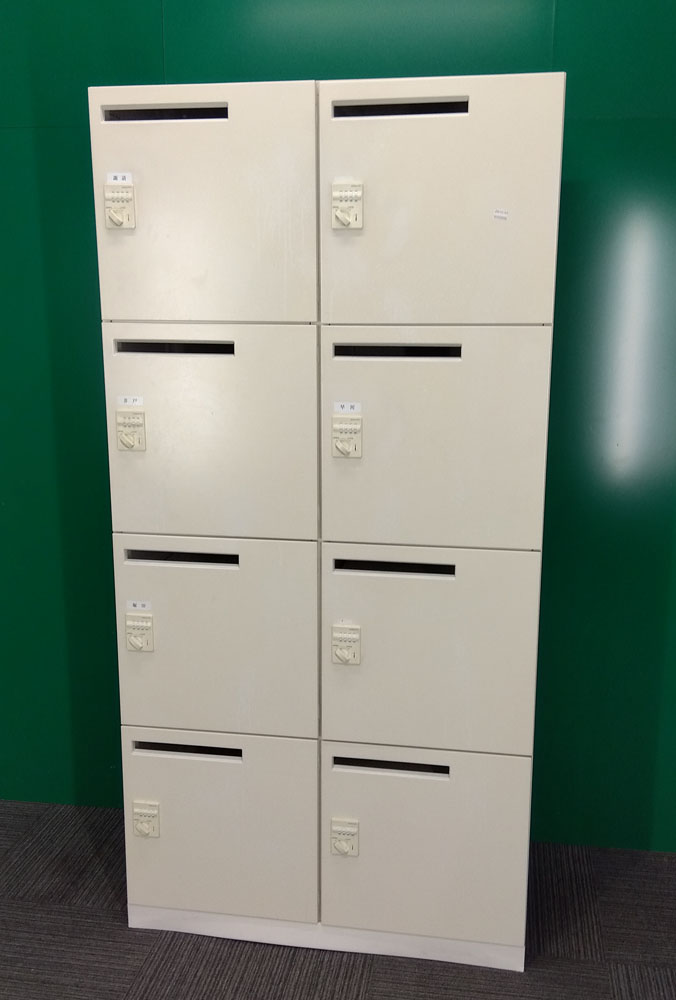 コクヨ8人用パーソナルロッカー（ダイヤル錠）