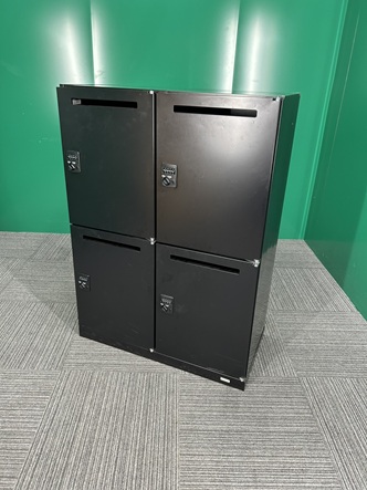 4人用パーソナルロッカー　ブラック　ビラージュ