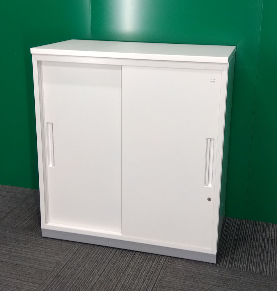 イナバ引き違い書庫（天板付き）