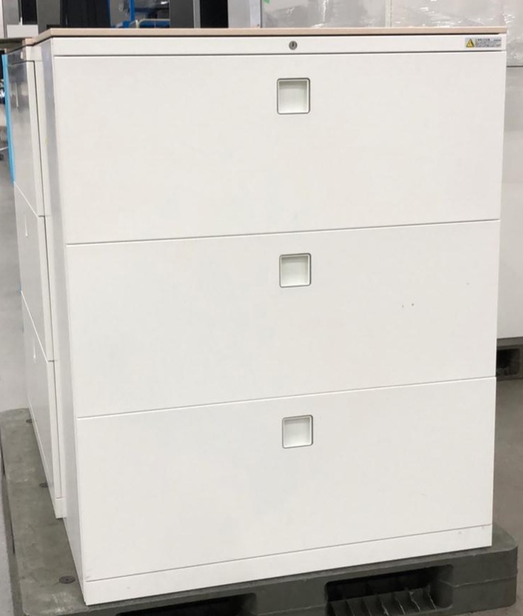 オカムラ3段ラテラル書庫（レクトライン）