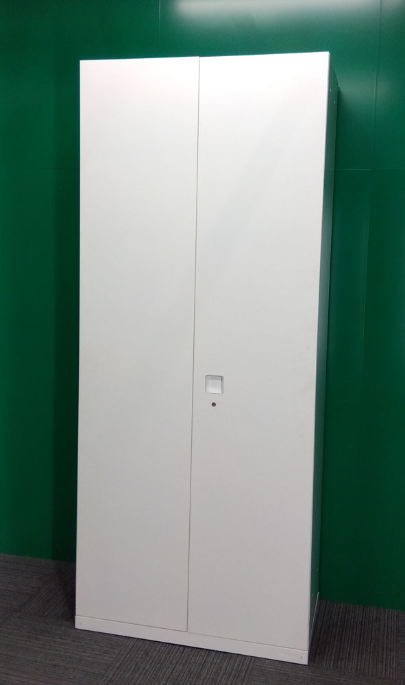 オカムラ両開き書庫（レクトライン）