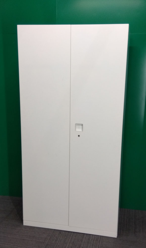 オカムラ両開き書庫（レクトライン）
