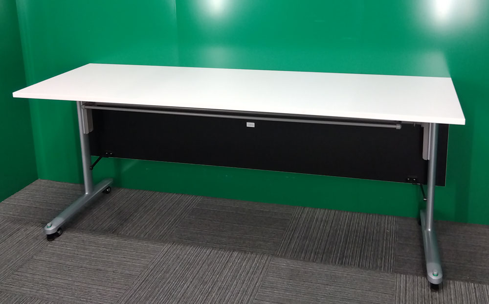 イトーキフォールディングテーブル（1860）