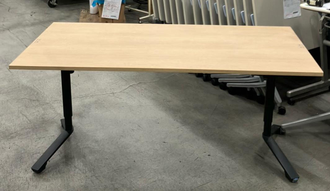 コクヨミーティングテーブル（ビエナ1890））