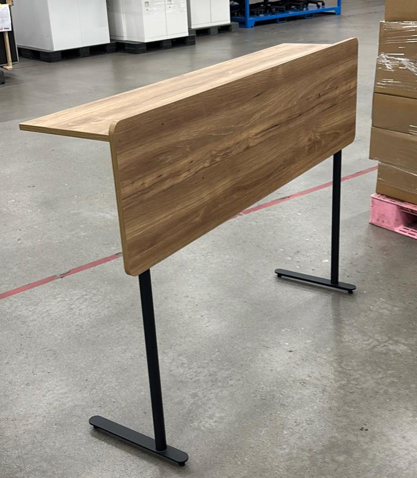 コクヨカウンターテーブル（W1400）