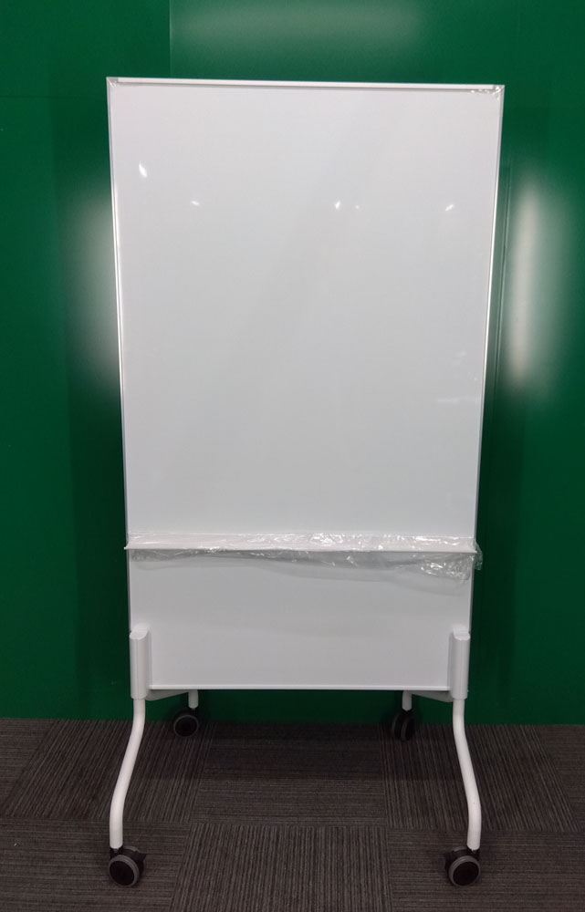 ニチガク脚付きホワイトボード